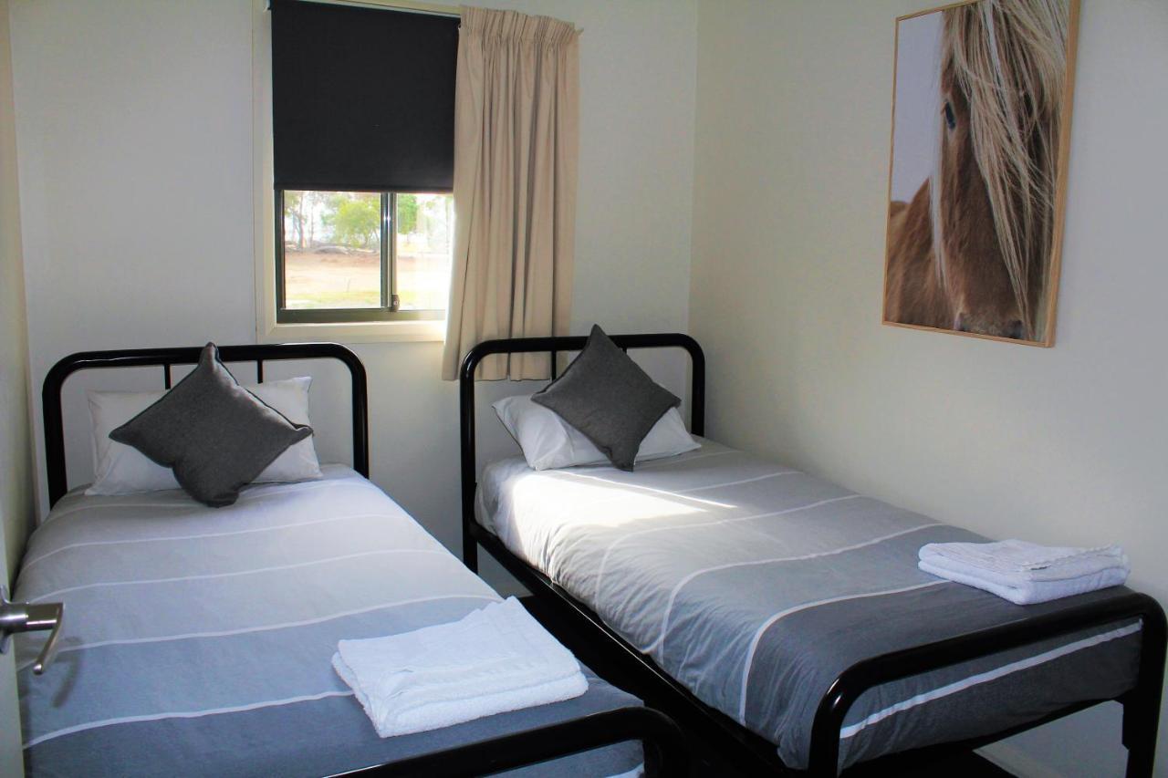 Big4 Hobart Airport Tourist Park Hotel Cambridge Exterior foto
